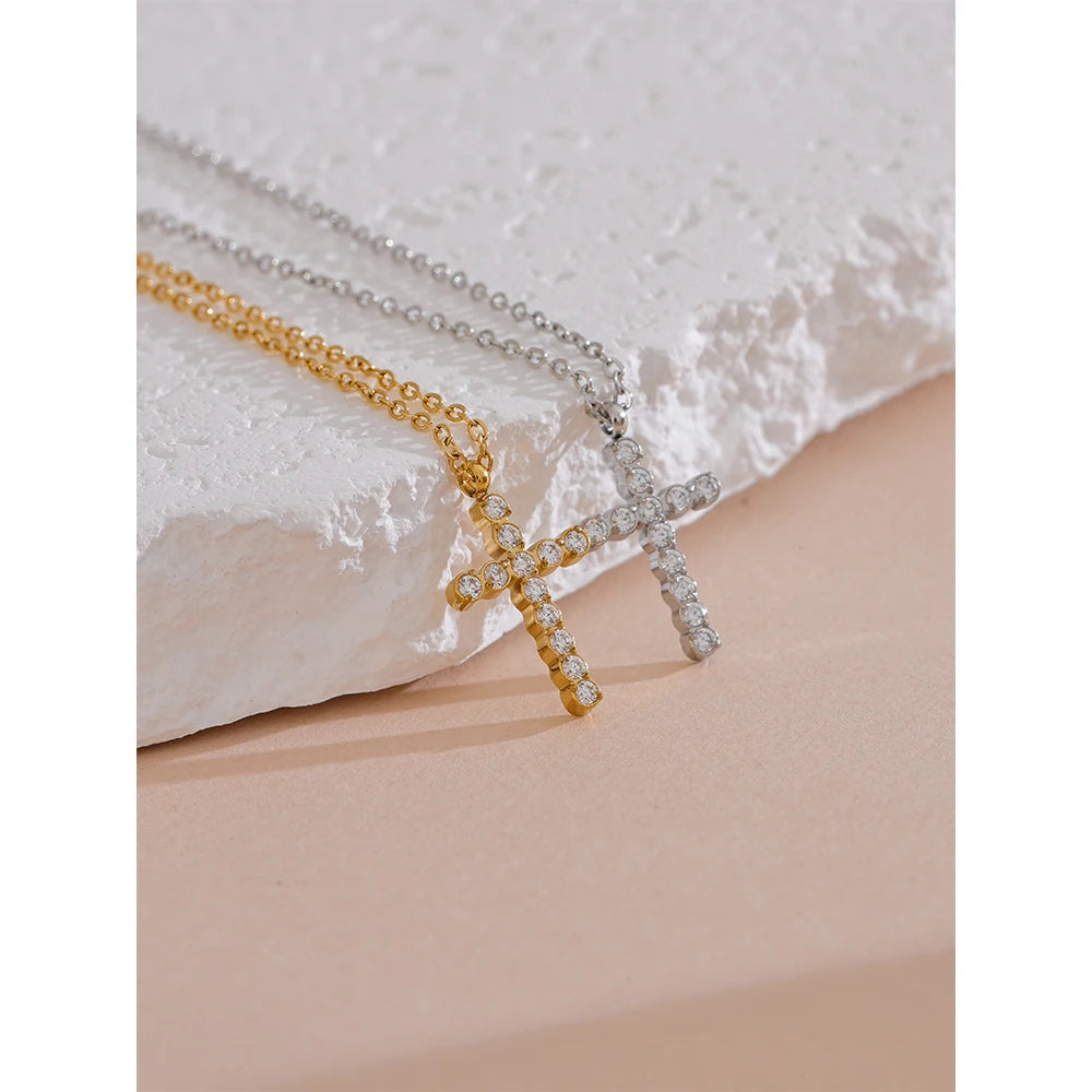 "Croce Eterna" Necklace